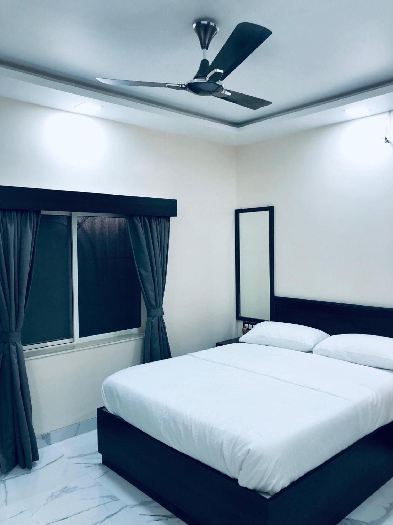 Sameena Guest House พันช์กานี ภายนอก รูปภาพ